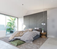 Нова вілла 285 кв.м з терасою в Малазі біля моря