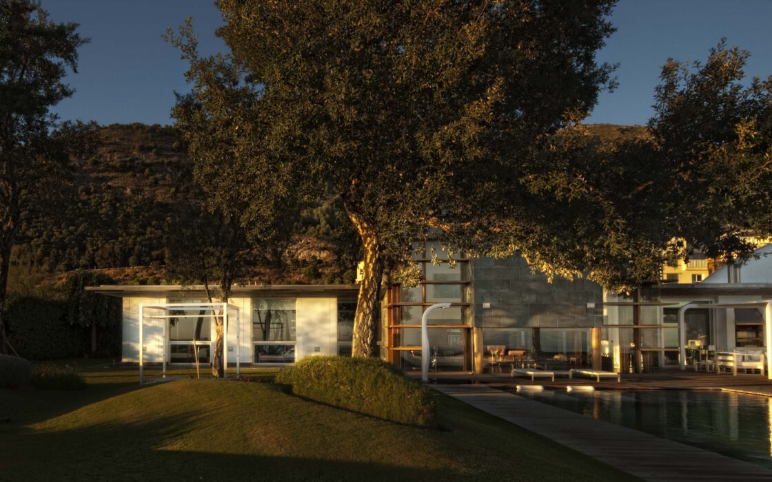 Вилла в Бенальмадене с террасой 846 кв.м в эксклюзивном посёлке