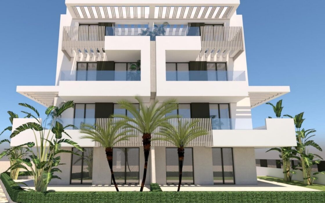 Новые квартиры в Торре-Пачеко с видом на озеро и террасой