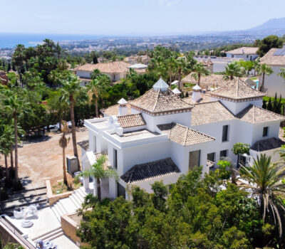 Нова вілла в Марбельї з терасою 882 кв.м. біля моря