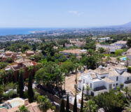 Новая вилла в Марбелье с террасой 882 кв.м. у моря