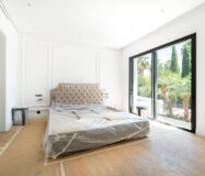 Новая вилла в Марбелье с террасой 882 кв.м. у моря