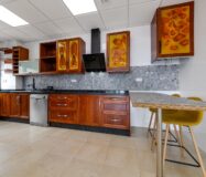 Вилла в Торревьехе 210 кв.м с бассейном и джакузи