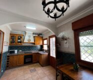 Дом в San Vicente del Raspeig с бассейном и террасой 180 кв.м