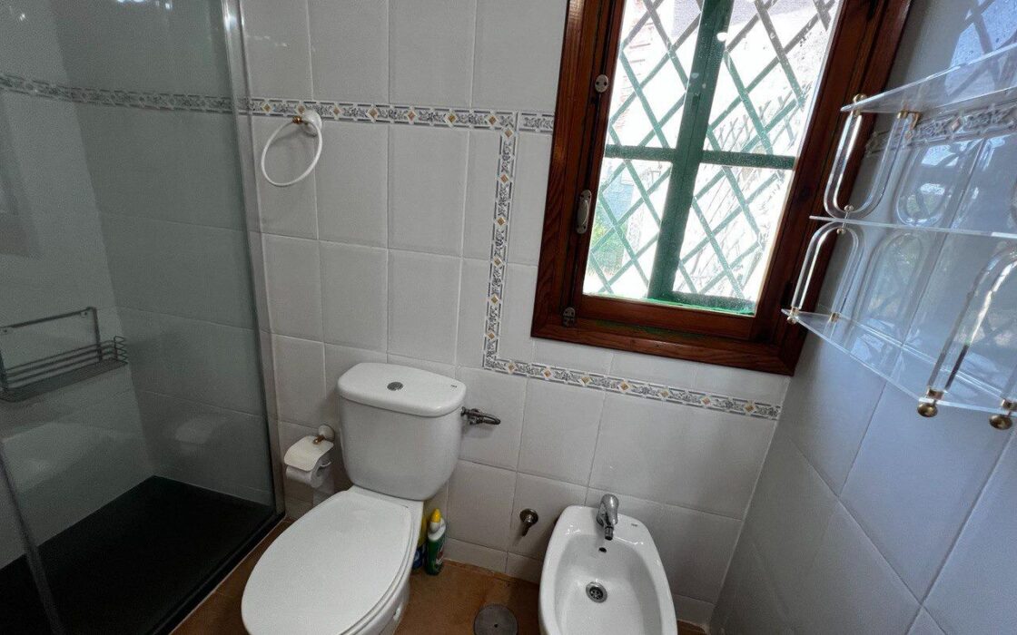 Дом в San Vicente del Raspeig с бассейном и террасой 180 кв.м