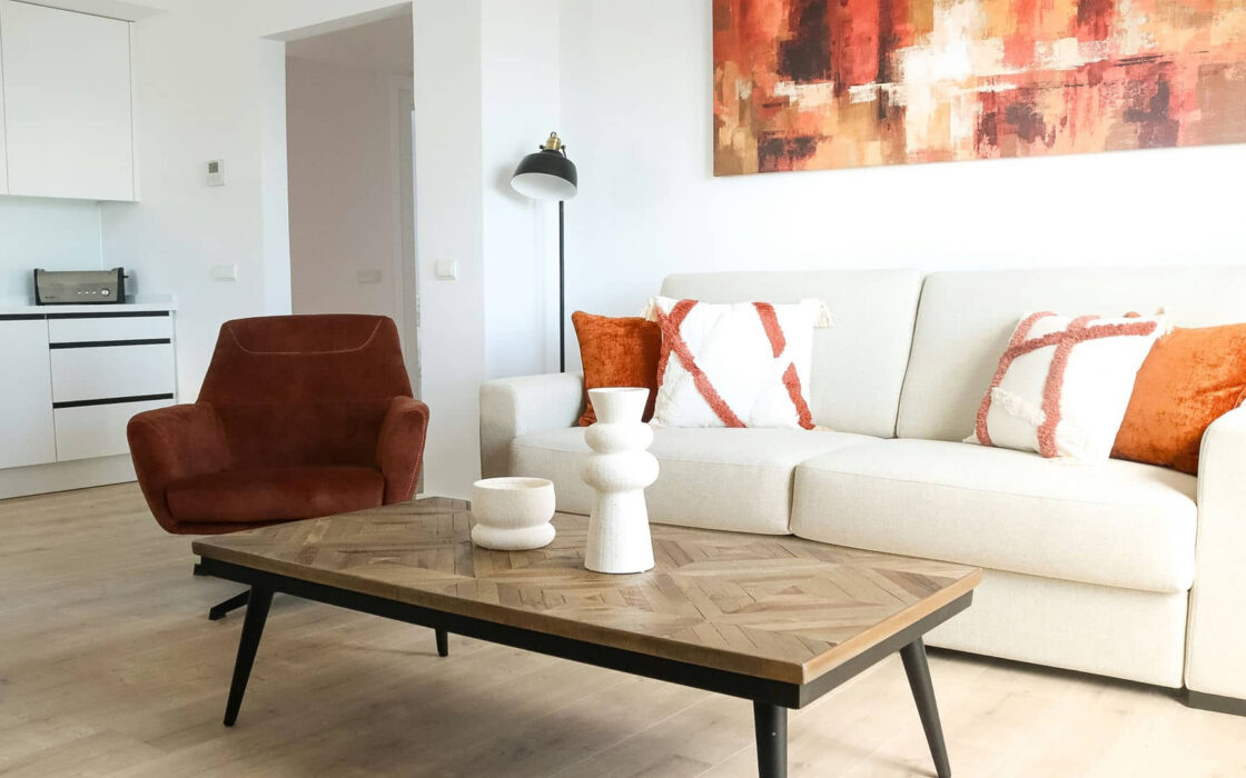 Апартаменти 2+1 у моря в Михас Коста, 57.9 кв.м з меблями