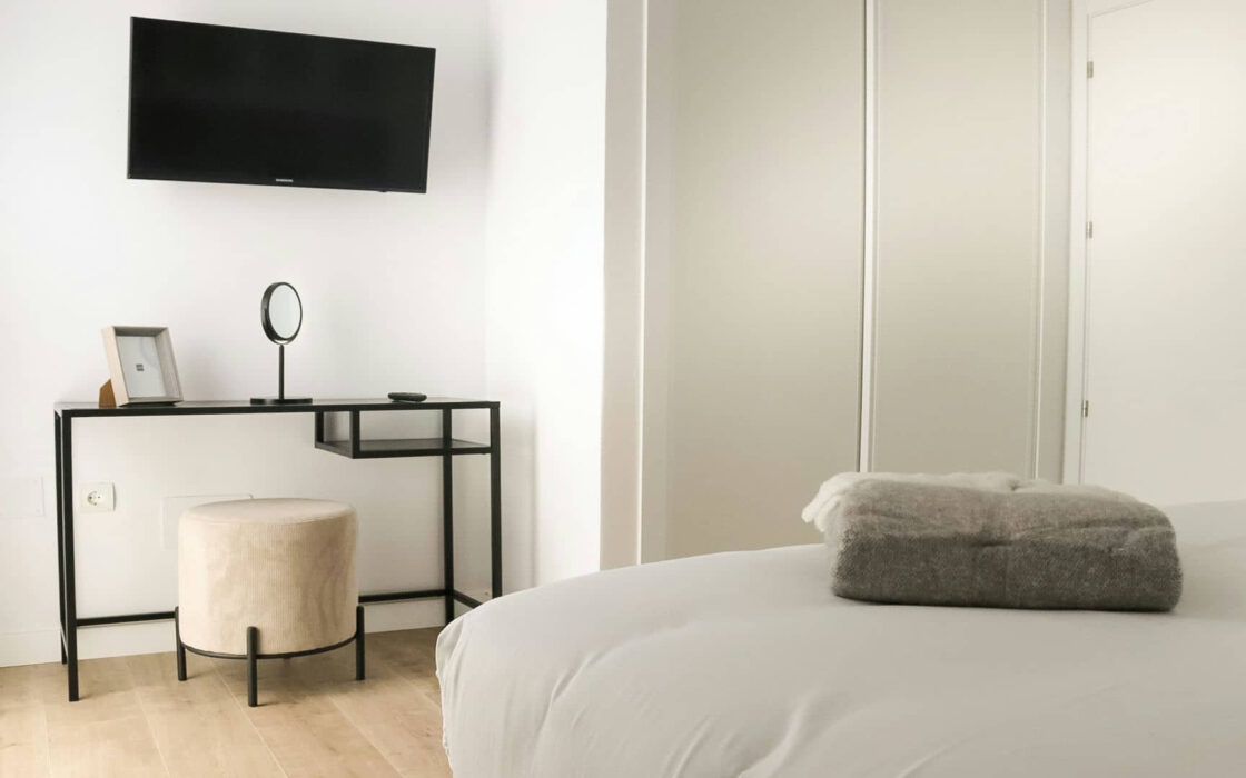 Апартаменти 2+1 у моря в Михас Коста, 57.9 кв.м з меблями