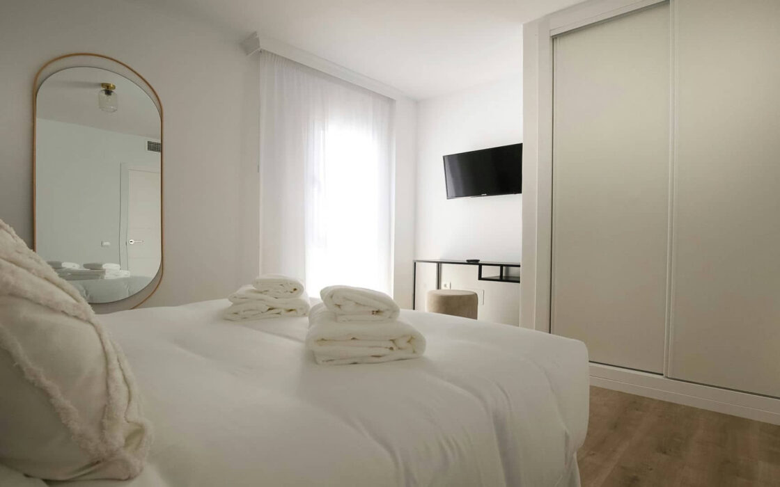 Апартаменти 2+1 у моря в Михас Коста, 57.9 кв.м з меблями