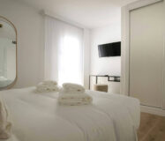 Апартаменти 2+1 у моря в Михас Коста, 57.9 кв.м з меблями