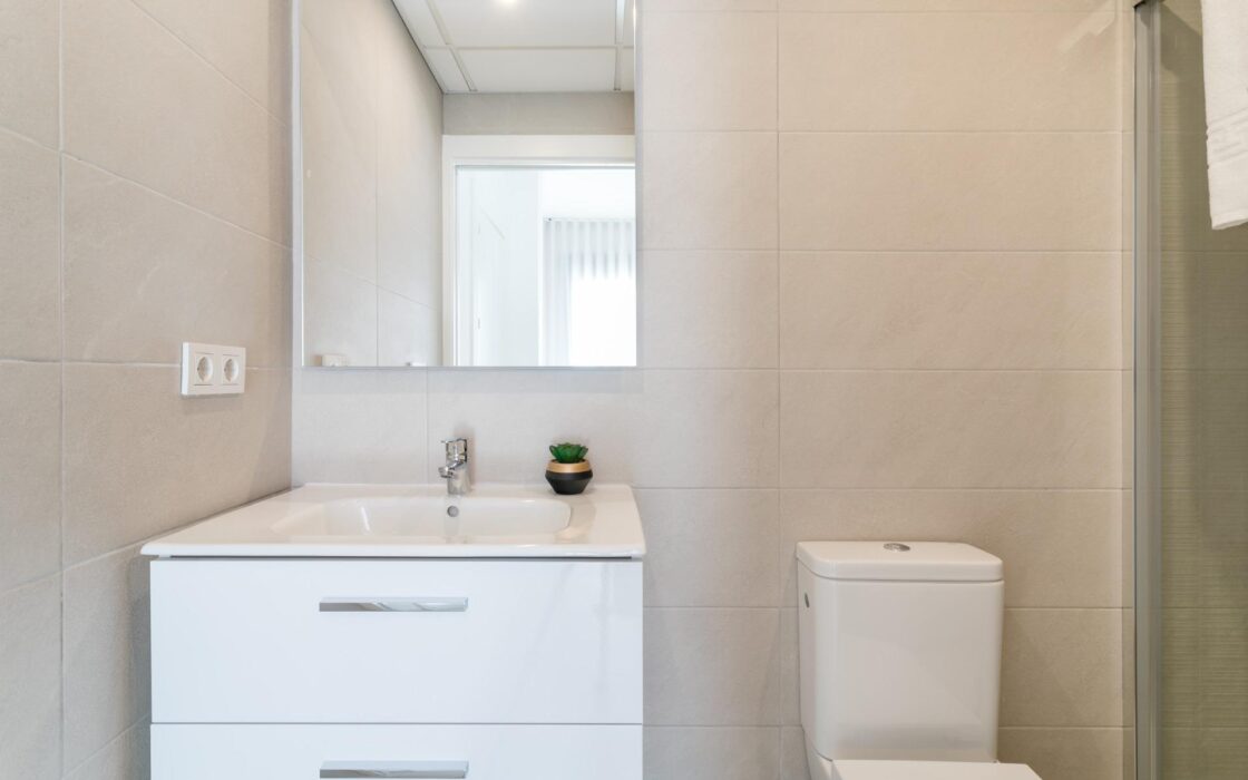 Апартаменты с видом на море в Торревьехе 2 спальни новострой