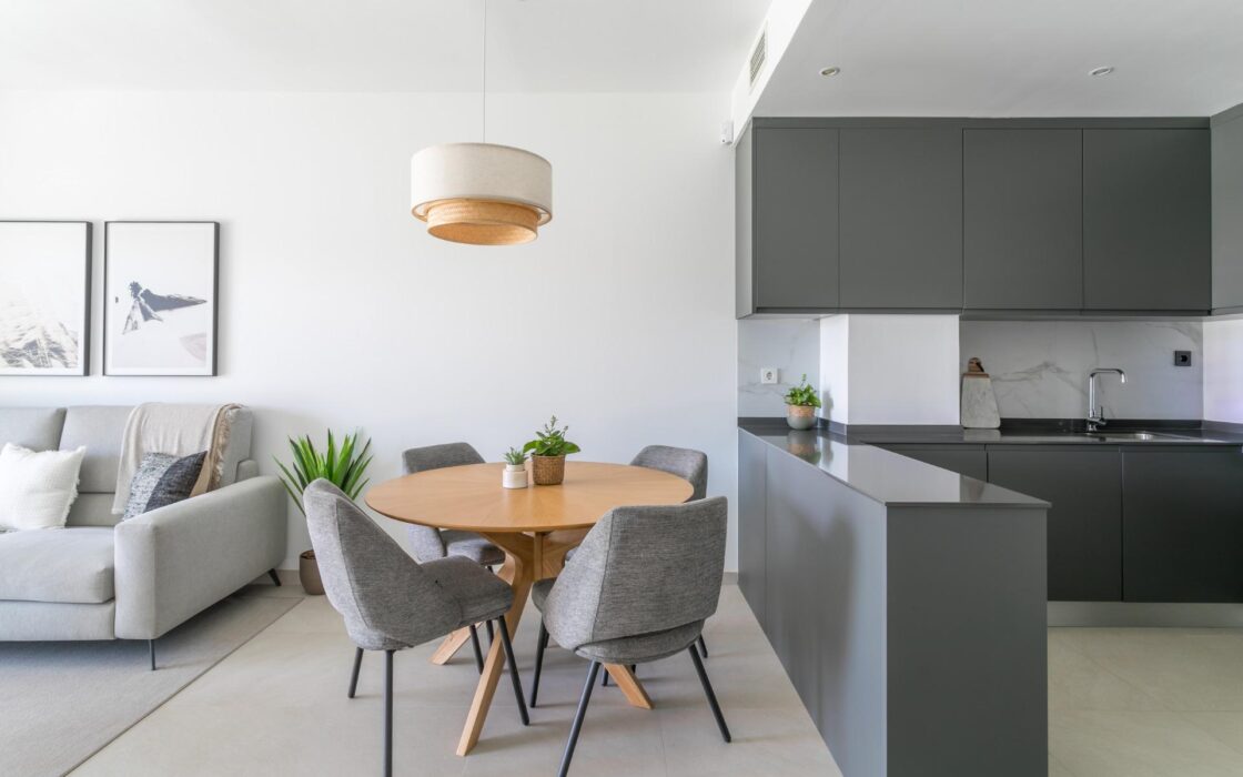 Апартаменты с видом на море в Торревьехе 2 спальни новострой