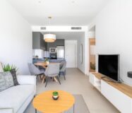 Апартаменты с видом на море в Торревьехе 2 спальни новострой