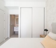 Апартаменты с видом на море в Торревьехе 2 спальни новострой