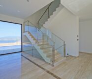 Дом в Бенидорме с видом на море и бассейном 900 кв.м