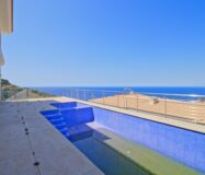 Дом в Бенидорме с видом на море и бассейном 900 кв.м