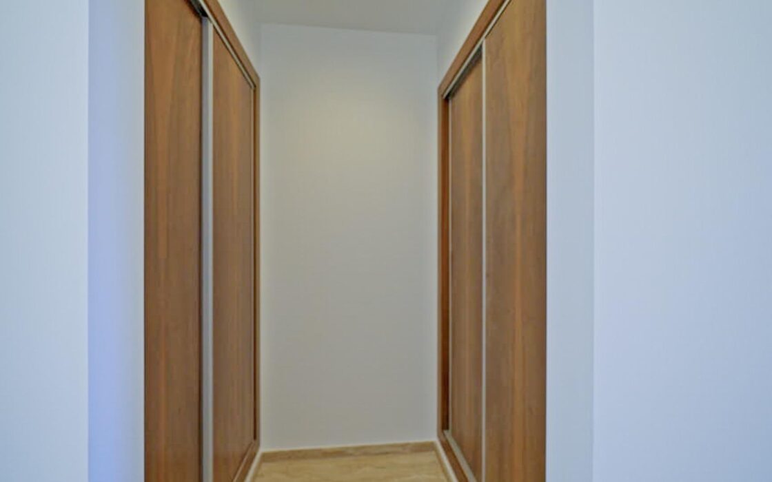 Дом в Бенидорме с видом на море и бассейном 900 кв.м