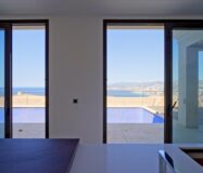 Дом в Бенидорме с видом на море и бассейном 900 кв.м