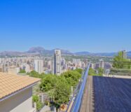 Дом в Бенидорме с видом на море и бассейном 900 кв.м