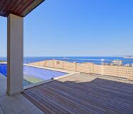 Дом в Бенидорме с видом на море и бассейном 900 кв.м