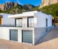 Виллы с видом на море в Полопе, 3 комнаты, новый жилой комплекс