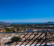 Виллы с видом на море в Полопе, 3 комнаты, новый жилой комплекс