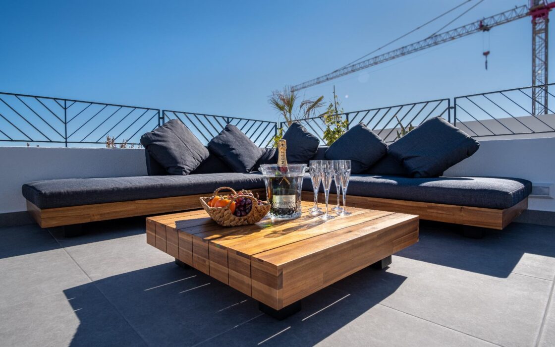 Виллы с видом на море в Полопе, 3 комнаты, новый жилой комплекс