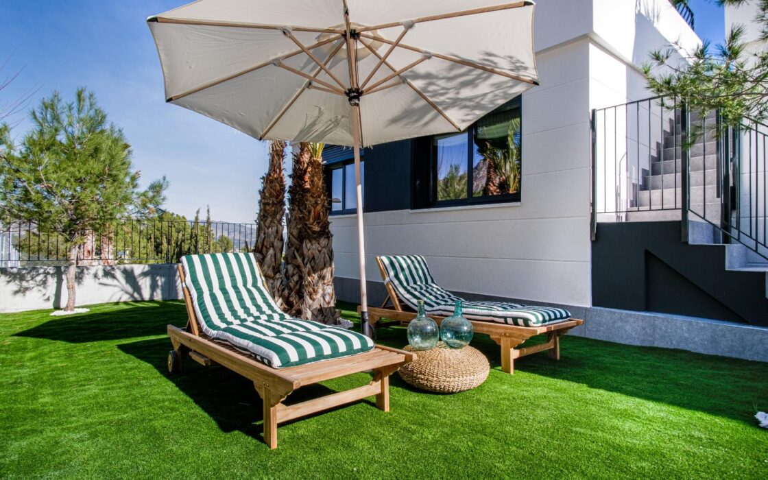 Виллы с видом на море в Полопе, 3 комнаты, новый жилой комплекс