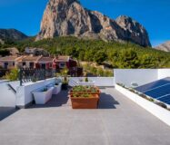 Виллы с видом на море в Полопе, 3 комнаты, новый жилой комплекс