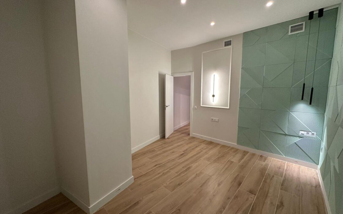 Просторні апартаменти в Аліканте 150 кв.м з 6 спальнями