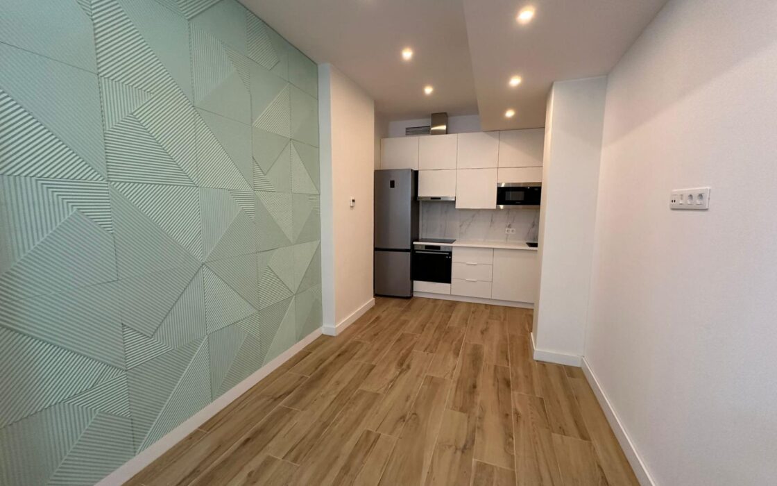 Просторні апартаменти в Аліканте 150 кв.м з 6 спальнями