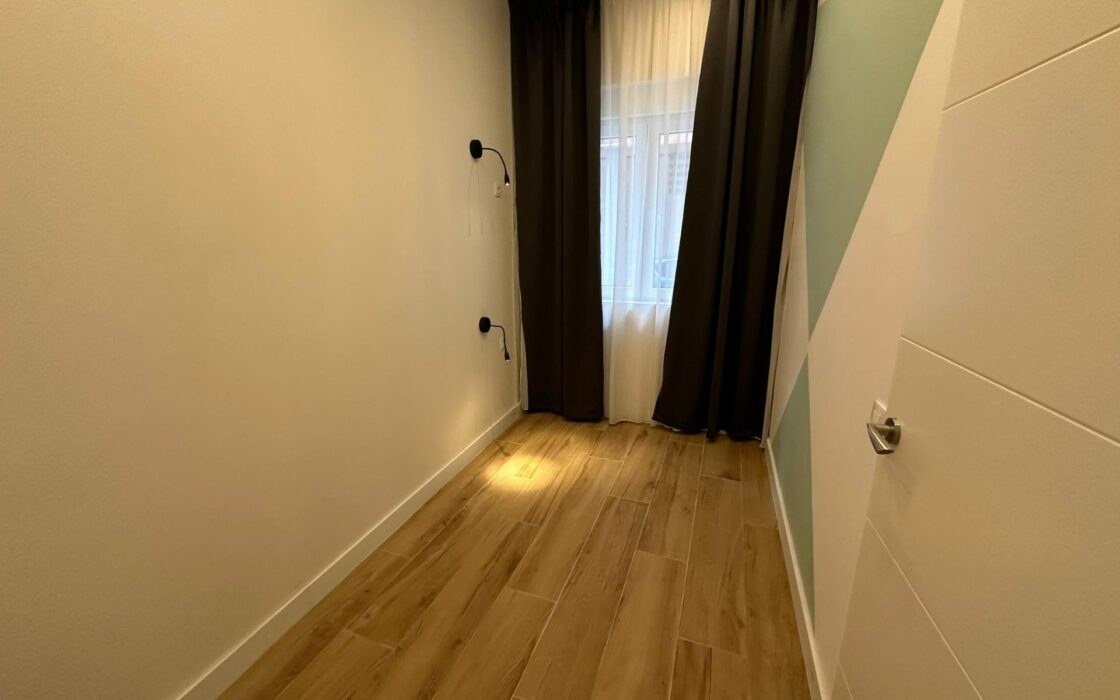 Просторні апартаменти в Аліканте 150 кв.м з 6 спальнями