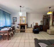 Угловая Вилла в Ориуэла-Коста с Бассейном и 4 Спальнями