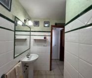 Угловая Вилла в Ориуэла-Коста с Бассейном и 4 Спальнями