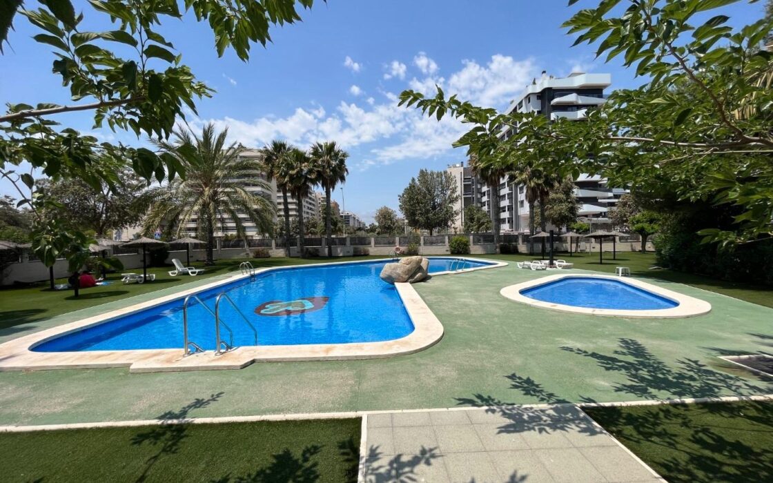 Трехкомнатная квартира 94 кв.м у пляжа Сан-Хуан в Аликанте