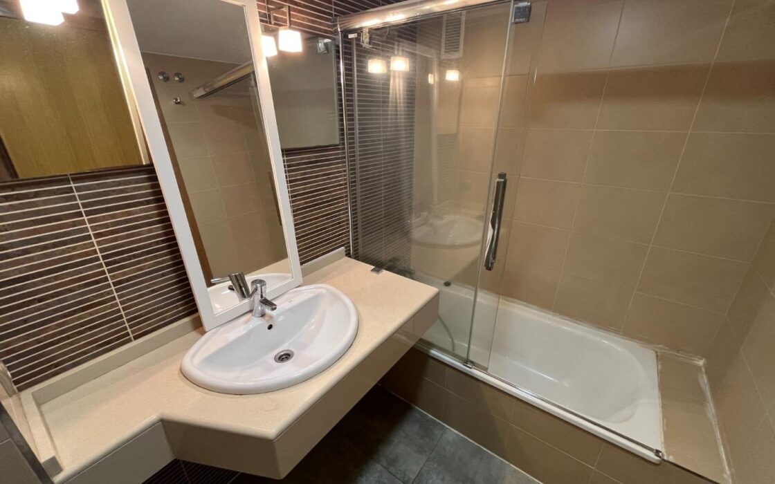 Трехкомнатная квартира 94 кв.м у пляжа Сан-Хуан в Аликанте