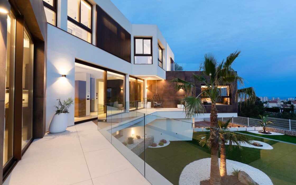 Вілла в Бенідормі 535 кв.м з видом на море та басейном