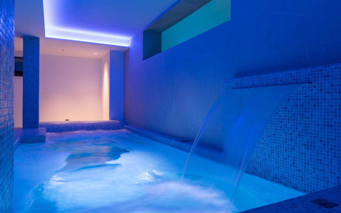 Вілла в Бенідормі 535 кв.м з видом на море та басейном