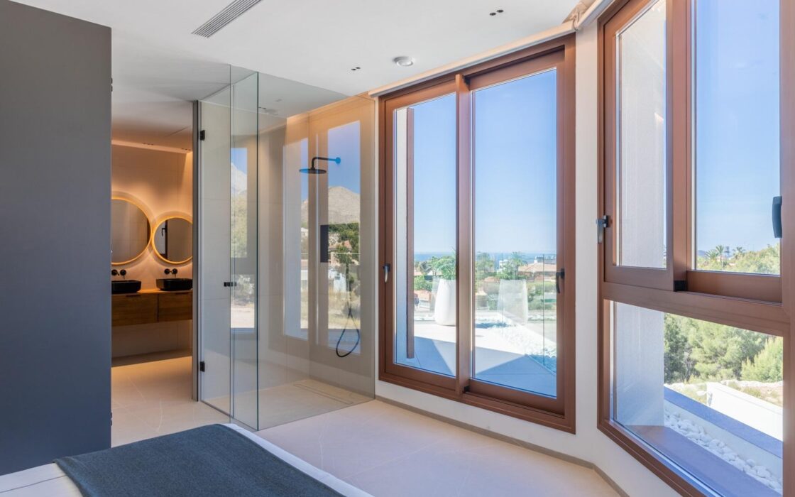 Вілла в Бенідормі 535 кв.м з видом на море та басейном