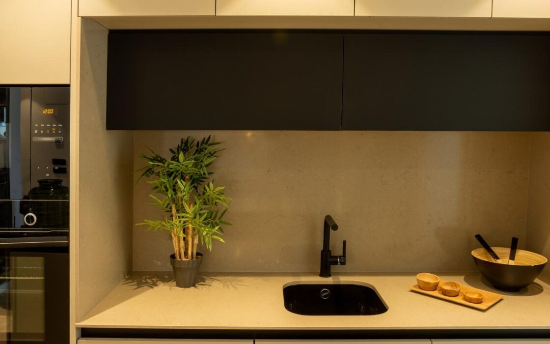 Большие апартаменты с 2 спальнями в Альгорфе у бассейна