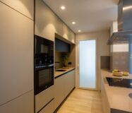 Большие апартаменты с 2 спальнями в Альгорфе у бассейна