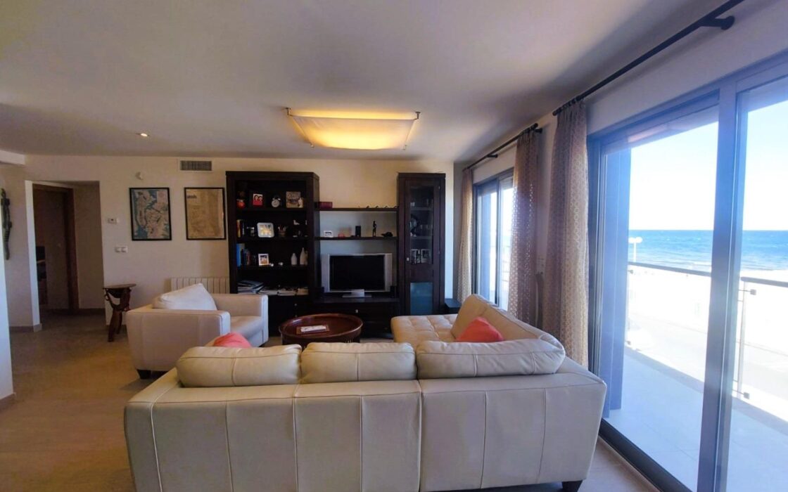 Апартаменты с видом на море в Торревьехе 176 кв.м 5 комнат