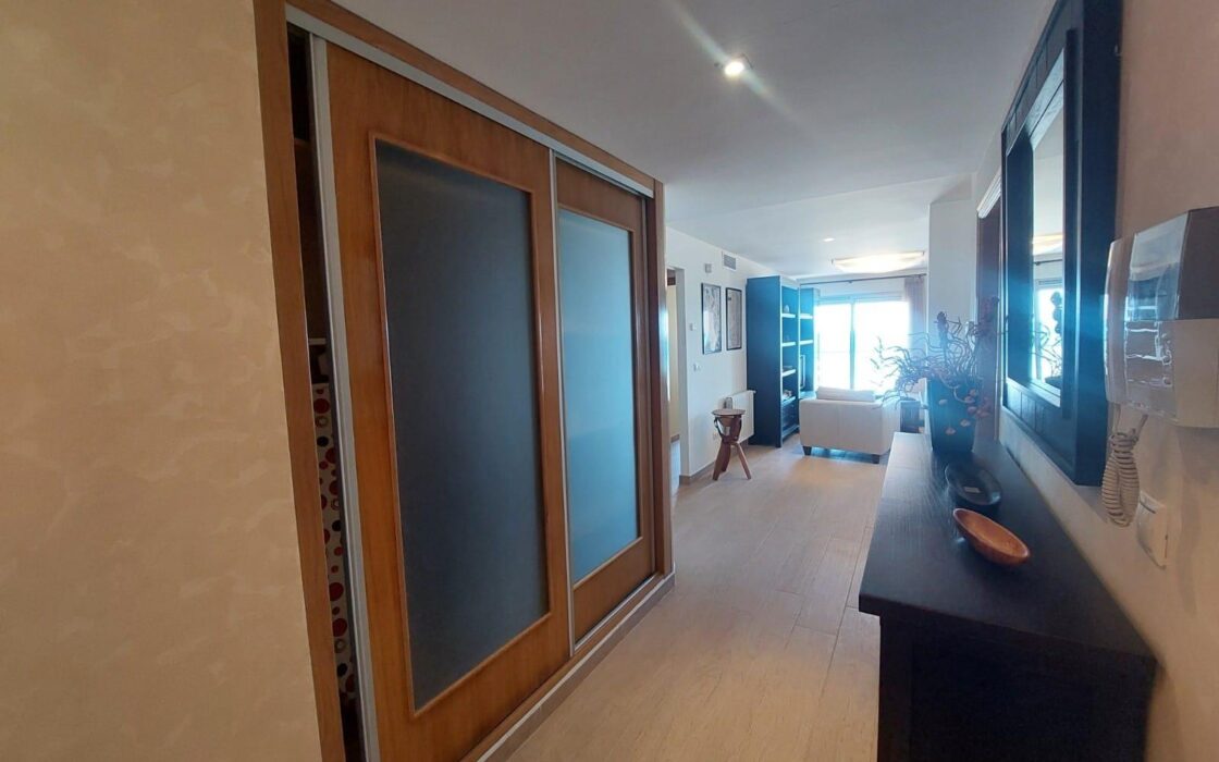 Апартаменты с видом на море в Торревьехе 176 кв.м 5 комнат