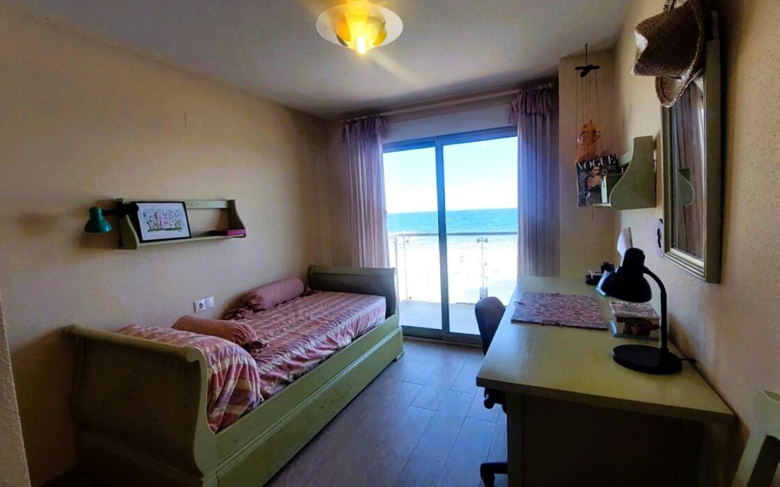 Апартаменты с видом на море в Торревьехе 176 кв.м 5 комнат