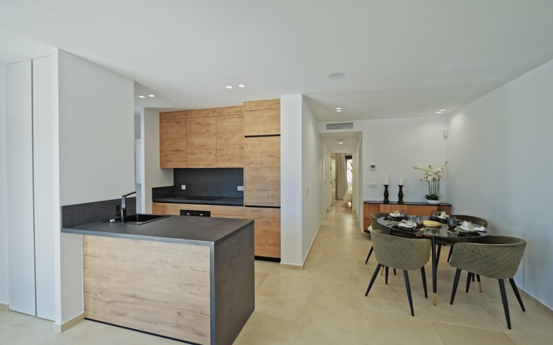 Новые виллы с видом на море в Ла-Пинада 2-3 спальни 100 кв.м