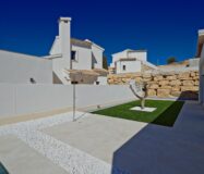 Новые виллы с видом на море в Ла-Пинада 2-3 спальни 100 кв.м