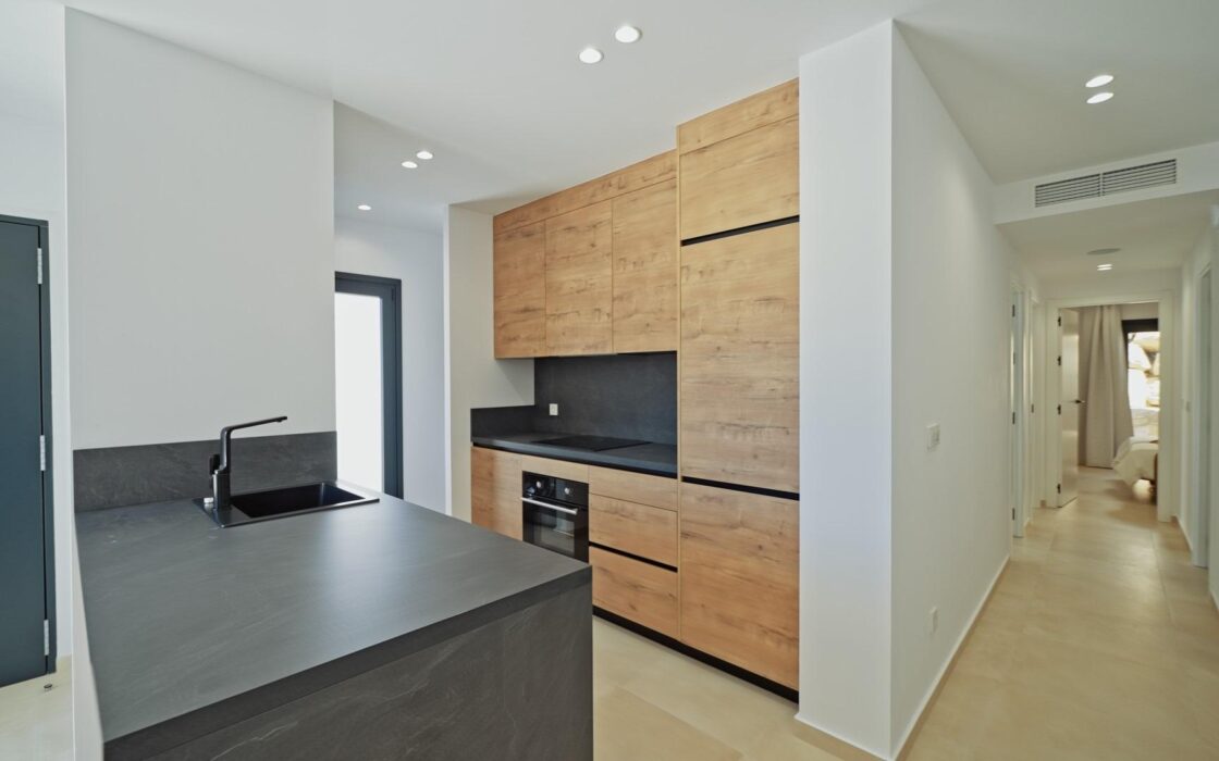 Новые виллы с видом на море в Ла-Пинада 2-3 спальни 100 кв.м