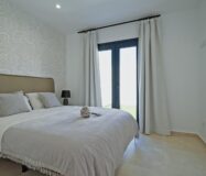 Новые виллы с видом на море в Ла-Пинада 2-3 спальни 100 кв.м