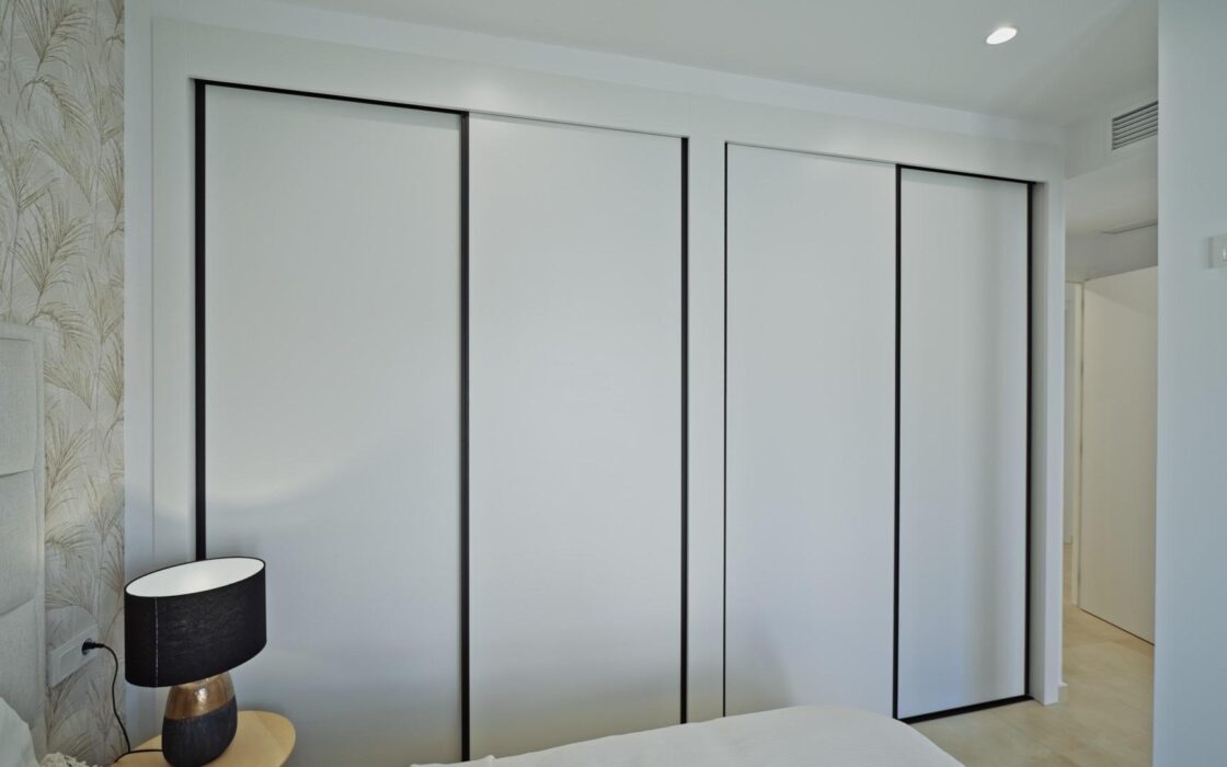 Новые виллы с видом на море в Ла-Пинада 2-3 спальни 100 кв.м