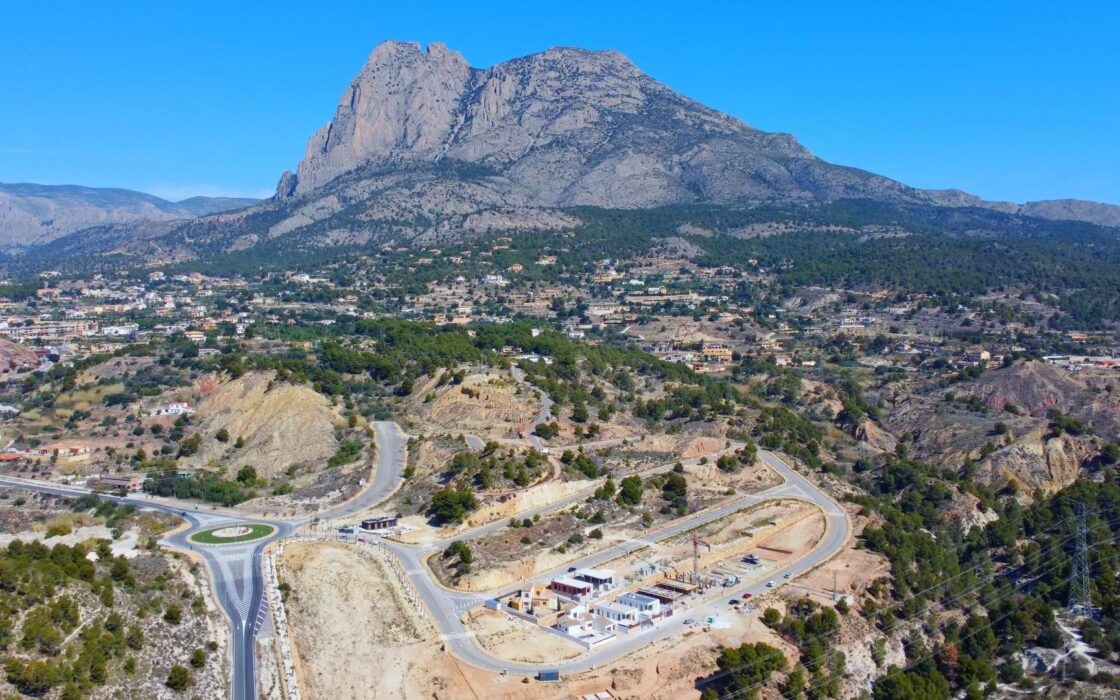 Новые виллы с видом на море в Ла-Пинада 2-3 спальни 100 кв.м