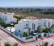 Новостройки с 2-3 спальнями в Бусоте у моря 139 кв.м